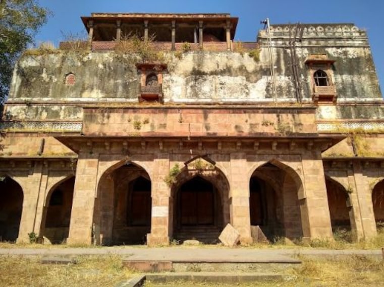 Kalidas Palace-1